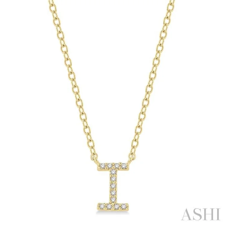 1/20 ctw Initial 'I' Round Cut Diamond Pendant With Chain in 14K Yellow Gold