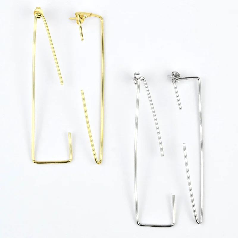 Lightweight Asymmetrical Earrings