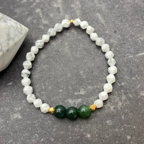 Green Quartz + Howlite Crystal Stretch Bracelet