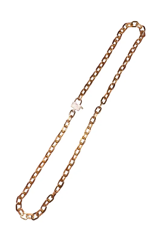 The Woods 22" Brass Link Chain with Lock Clasp