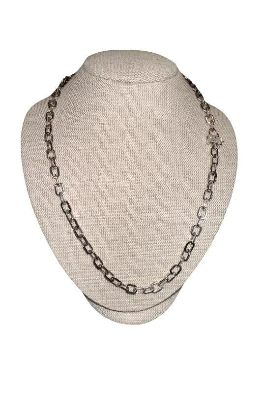 The Woods 22" Silver Link Chain with Lock Clasp